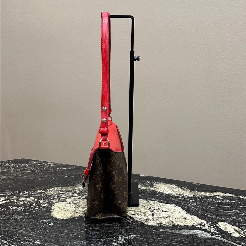 ♥️Louis Vuitton Saint Michael Epi Monogram - Picture 4 of 16